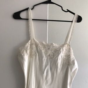 Lace and pearl peignoir set in ivory